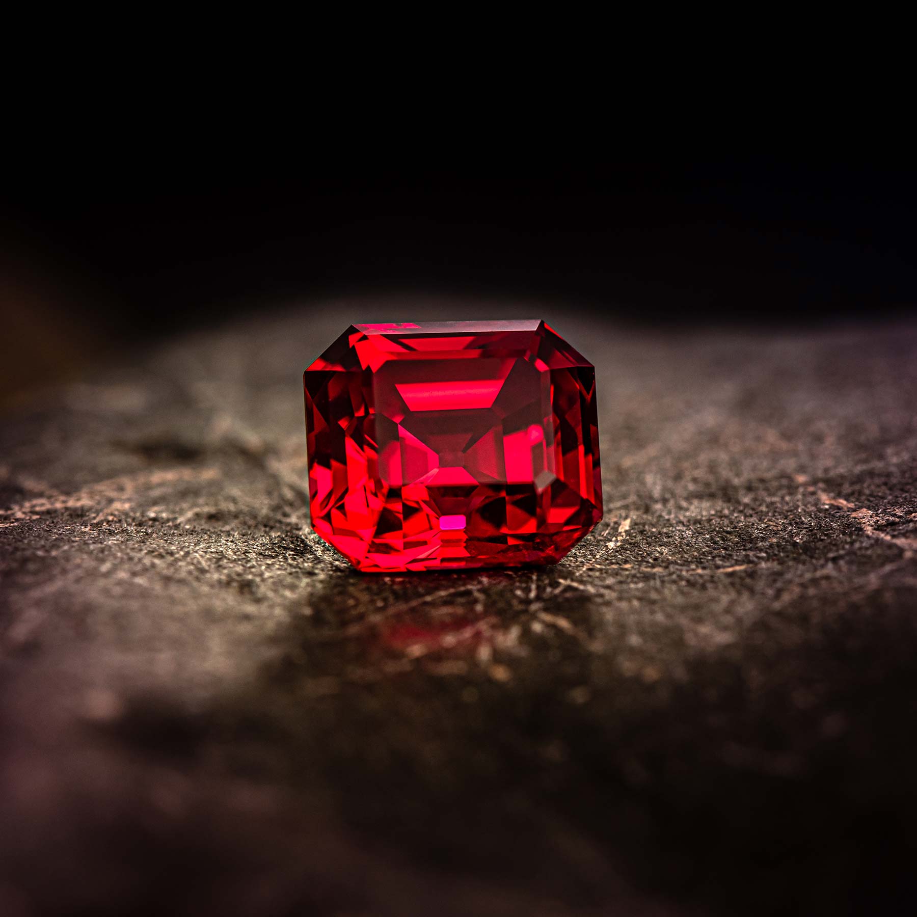 Rubin Schmuck jetzt Online kaufen.